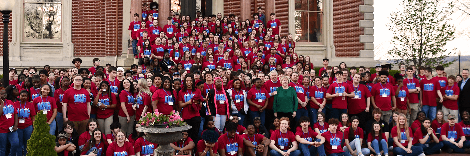 Jobs Across America (JAG) students with Missouri Governor and First Lady Parson in front of the Missouri Governor's Mansion.